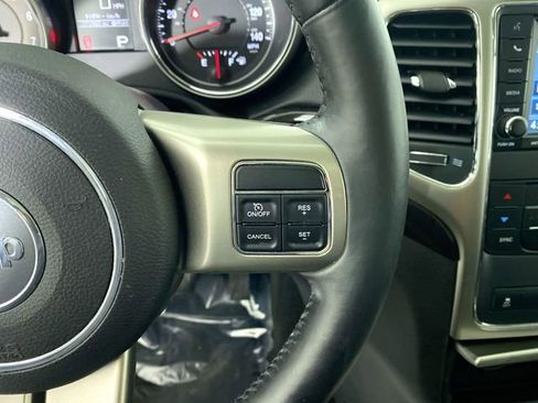 Used 2012 Jeep Grand Cherokee Laredo image 14