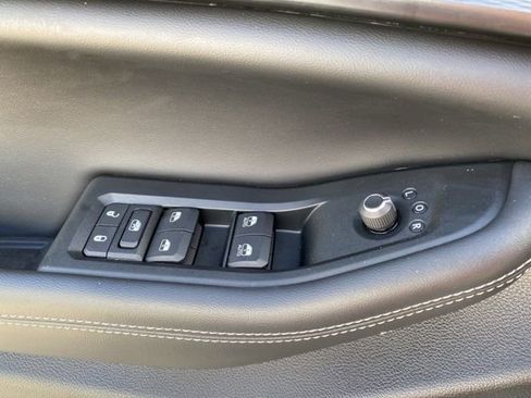 Used 2024 Jeep Grand Cherokee Altitude image 29