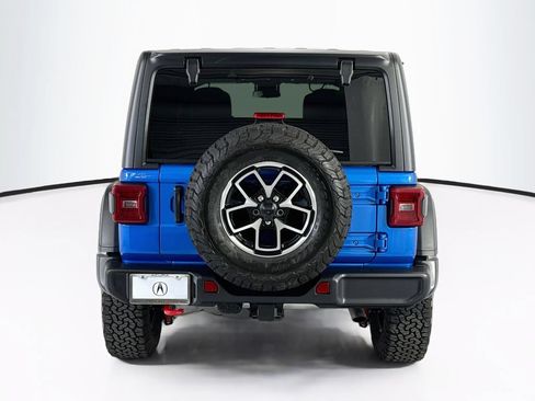Used 2024 Jeep Wrangler Unlimited Rubicon AWD/4WD image 6