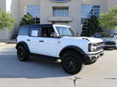 Used 2025 Ford Bronco Badlands AWD/4WD image 1