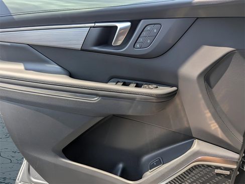 New 2026 Buick Enclave Preferred w/ Power Package image 12