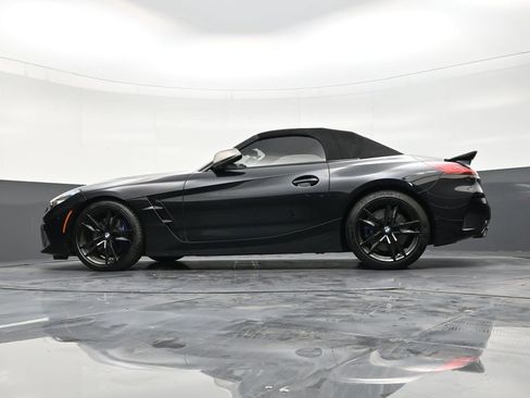 Used 2024 BMW Z4 M40i w/ Premium Package image 22