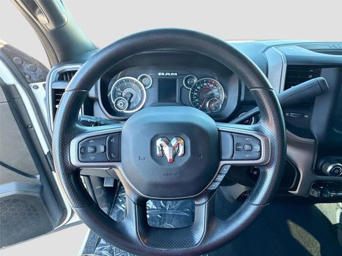 Used 2024 RAM 2500 Tradesman w/ Chrome Appearance Group image 11