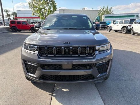 New 2026 Jeep Grand Cherokee Limited AWD/4WD image 2
