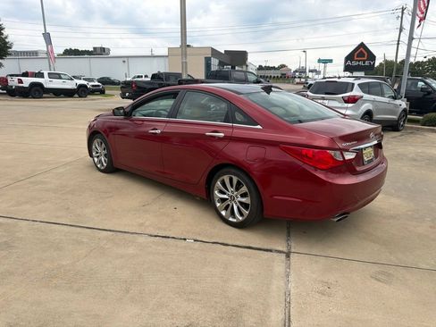 Used 2012 Hyundai Sonata Limited w/ Navigation Pkg FWD image 9