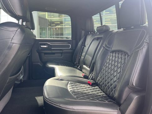 Used 2022 RAM 2500 Big Horn w/ Level C Equiment Group AWD/4WD image 17