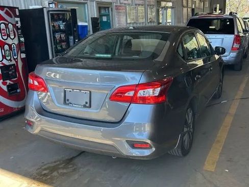 Used 2019 Nissan Sentra SL FWD image 2
