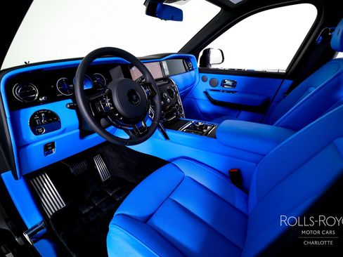 Used 2026 Rolls-Royce Cullinan AWD/4WD image 4