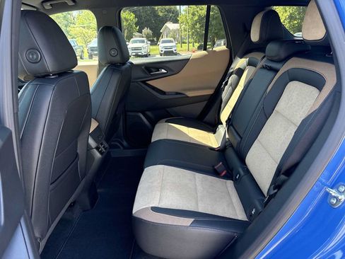 New 2026 Chevrolet Equinox ACTIV w/ Convenience Package III AWD/4WD image 24