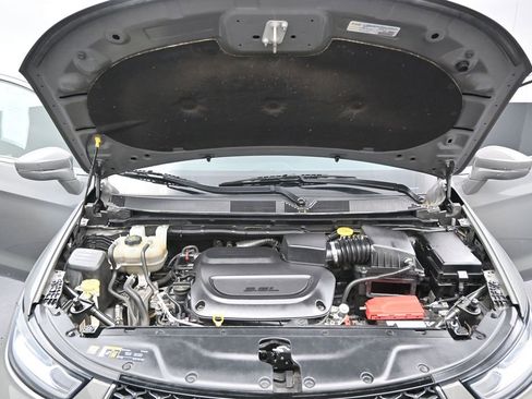 Used 2022 Chrysler Pacifica Touring-L FWD image 44