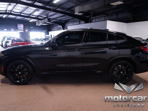 Used 2024 BMW X4 xDrive30i w/ Premium Package AWD/4WD image 4