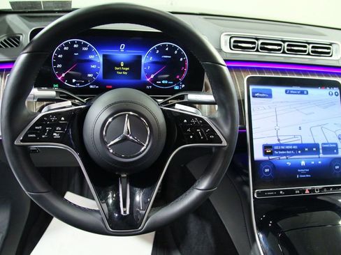 Used 2022 Mercedes-Benz S 580 4MATIC Sedan image 21