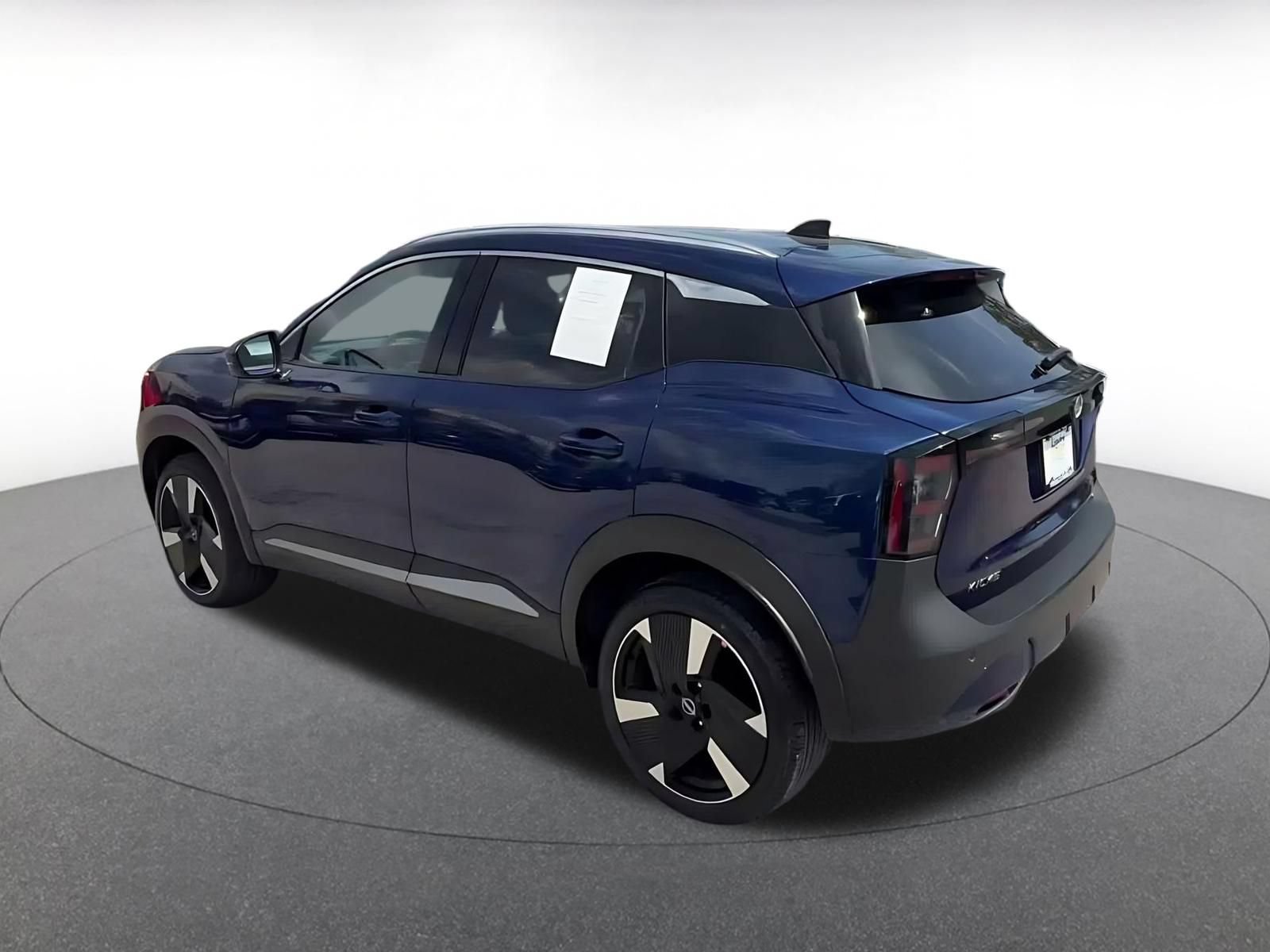 Used 2026 Nissan Kicks SR AWD/4WD image 9