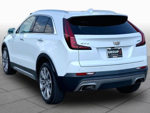 Used 2019 Cadillac XT4 Premium Luxury w/ Cold Weather Package FWD image 11