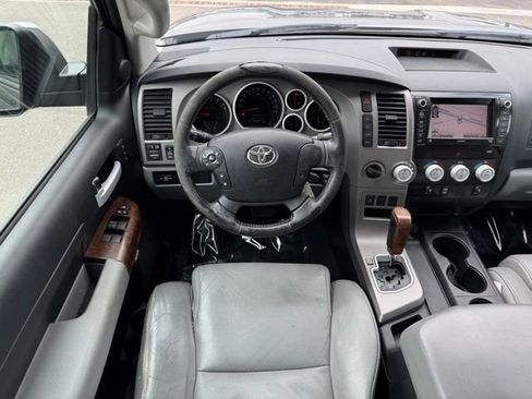 Used 2013 Toyota Tundra Limited w/ Memory Pkg AWD/4WD image 5