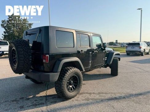 Used 2010 Jeep Wrangler Unlimited Sport AWD/4WD image 8