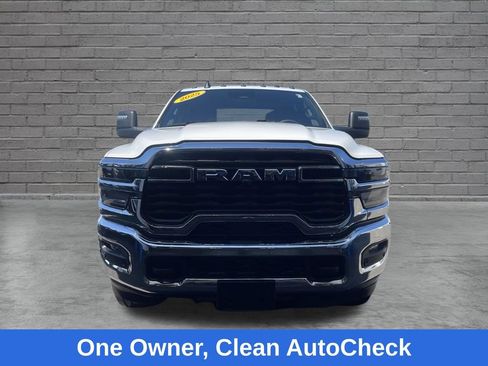 Used 2025 RAM 2500 Big Horn AWD/4WD image 2