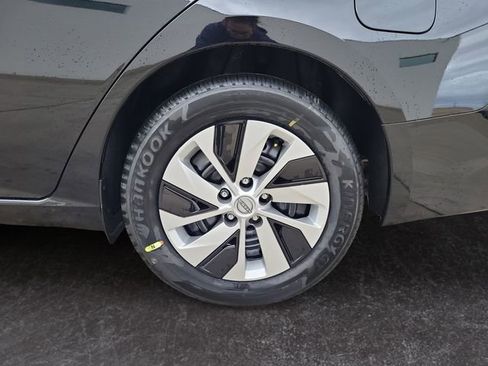 New 2025 Nissan Altima 2.5 S image 26