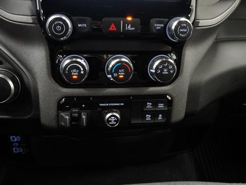 Certified 2025 RAM 1500 Tradesman AWD/4WD image 35