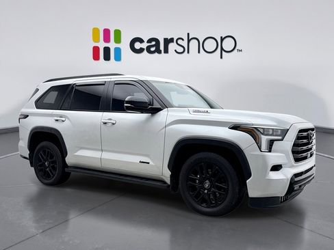 Used 2025 Toyota Sequoia Limited w/ Tow Technology Package image 7