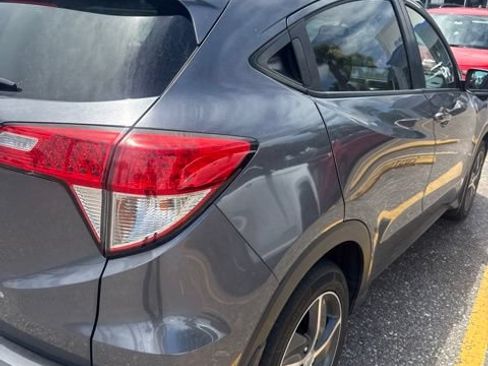 Used 2021 Honda HR-V EX image 6
