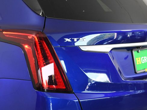 Used 2024 Cadillac XT5 Premium Luxury image 33