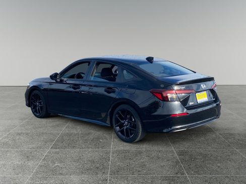 Used 2025 Honda Civic Sport image 3