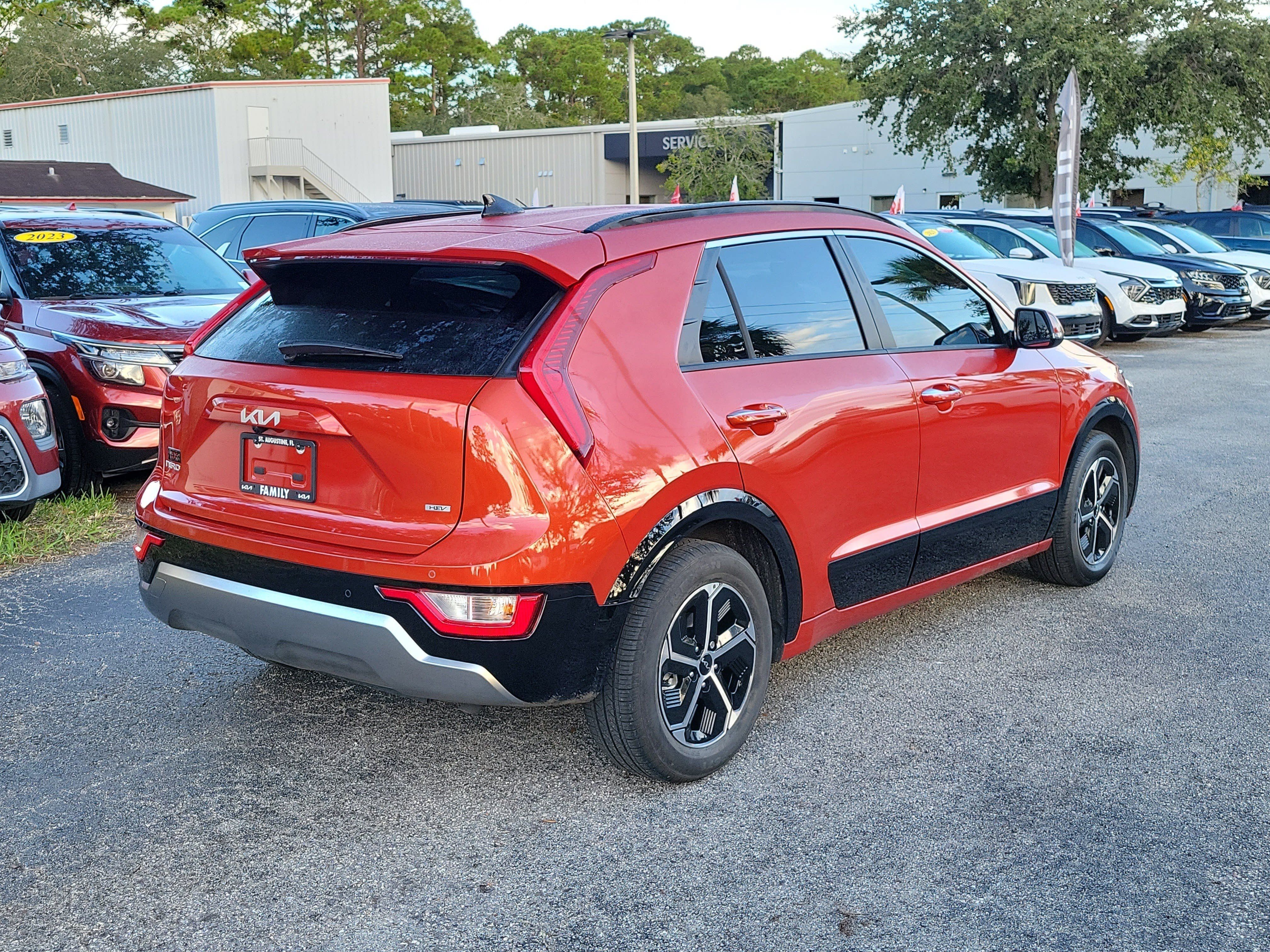 Certified 2023 Kia Niro FWD image 6