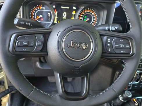 New 2026 Jeep Gladiator Willys AWD/4WD image 12