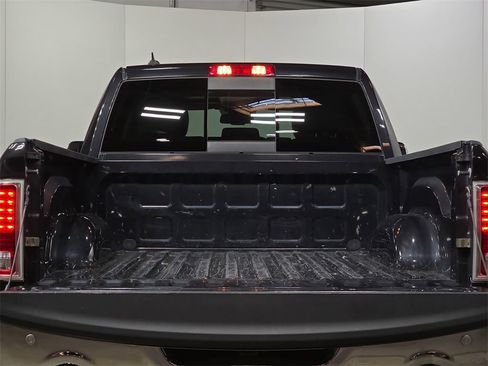 Used 2017 RAM 1500 Laramie w/ Convenience Group image 25