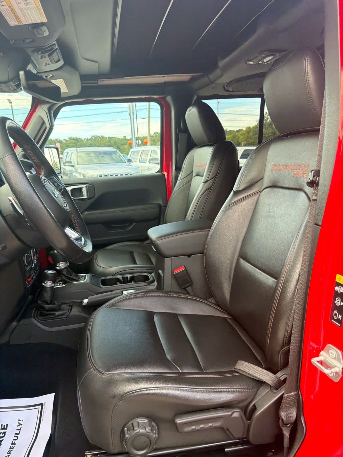 Used 2022 Jeep Wrangler Unlimited Rubicon w/ Xtreme Recon 35" Tire Package AWD/4WD image 12