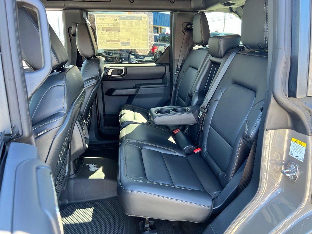 New 2025 Ford Bronco Badlands AWD/4WD image 14