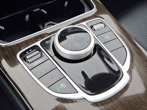 Used 2018 Mercedes-Benz C 300 4MATIC Sedan image 25