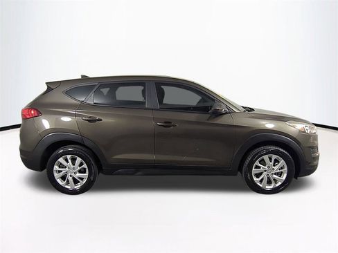 Certified 2020 Hyundai Tucson SE image 4