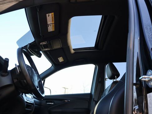 Certified 2023 Honda Ridgeline Black Edition image 32