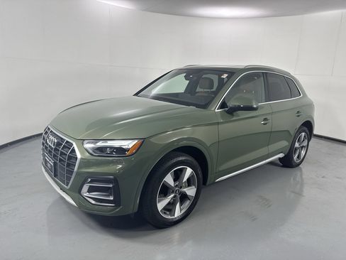 Used 2023 Audi Q5 2.0T Premium w/ Convenience Package AWD/4WD image 25