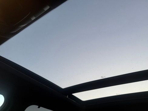 Used 2018 BMW X5 M image 10