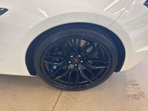 Used 2023 Chevrolet Corvette Z06 w/ Engine Appearance Package image 10