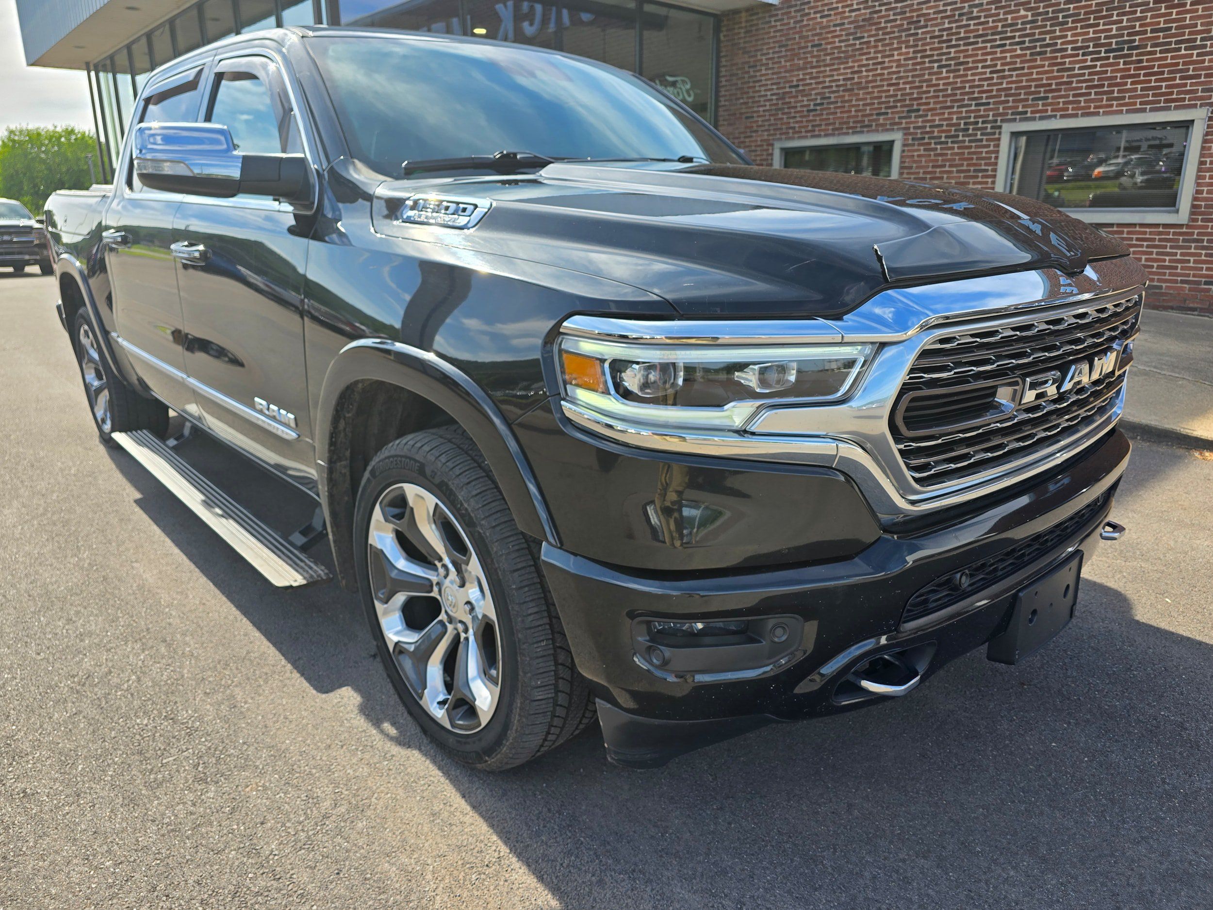 Used 2020 RAM 1500 Limited AWD/4WD image 1