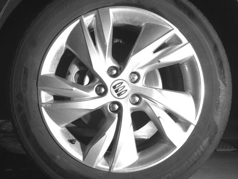 Used 2025 Buick Encore GX Preferred AWD/4WD image 12