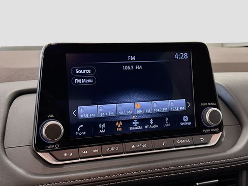 Used 2023 Nissan Rogue SV AWD/4WD image 21