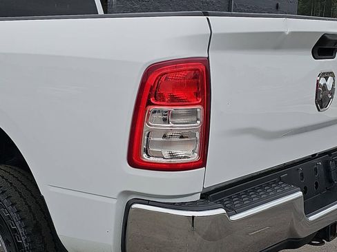 Used 2022 RAM 2500 Tradesman w/ Chrome Appearance Group AWD/4WD image 36