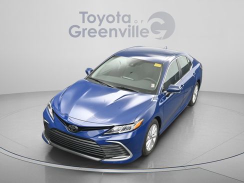 Used 2023 Toyota Camry LE w/ Convenience Package FWD image 25