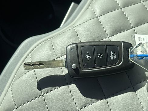 Used 2021 Hyundai Palisade SE image 35