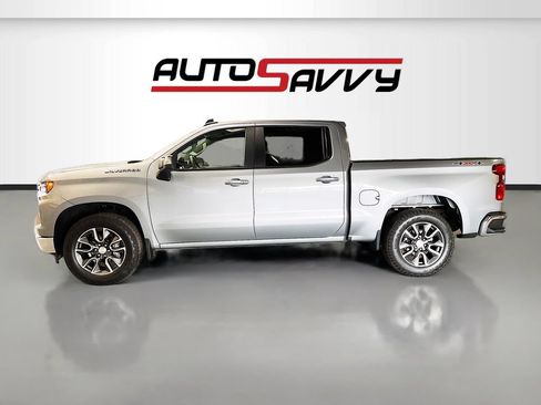Used 2024 Chevrolet Silverado 1500 LT AWD/4WD image 4