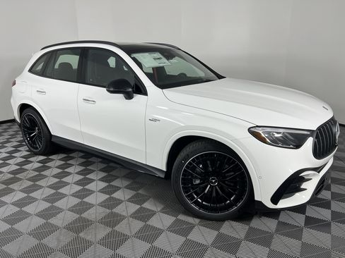New 2026 Mercedes-Benz GLC 43 AMG 4MATIC image 2