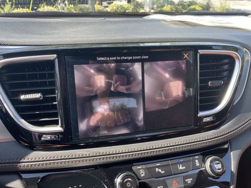 New 2026 Chrysler Pacifica Pinnacle image 29