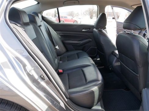 Used 2019 Nissan Altima 2.5 SR image 18