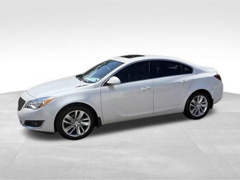 Used 2016 Buick Regal Premium w/ Driver Confidence Package #1 AWD/4WD image 32
