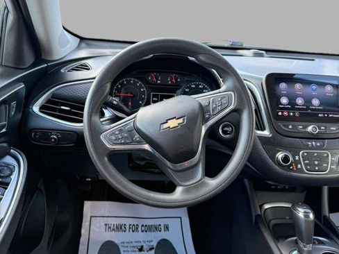 Used 2020 Chevrolet Malibu LT image 19